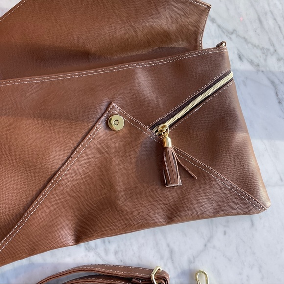 Classy Medium Clutch with Removable Shoulder Strap - Perfect for Any Occasion - Picture 14 of 14